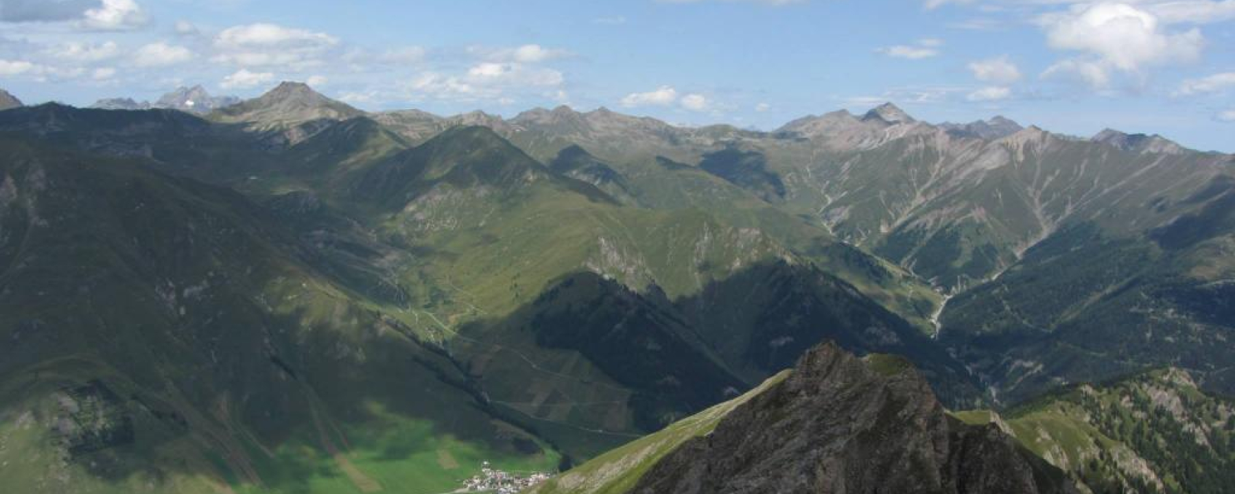 Piz Motnair, Aussicht auf Samnaun-Laret, Alp Bella, Zanderstal