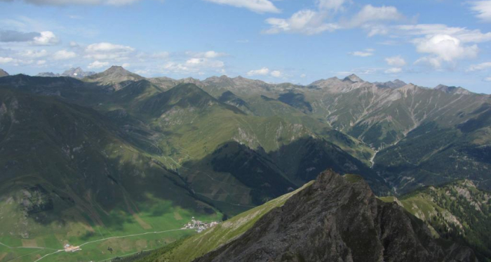 Piz Motnair, Aussicht auf Samnaun-Laret, Alp Bella, Zanderstal
