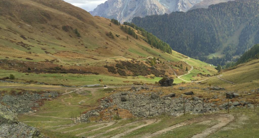 Duty Free Ride Laret-Samnaun [SchweizMobil-Nr. 697] (oua_13719238_image)