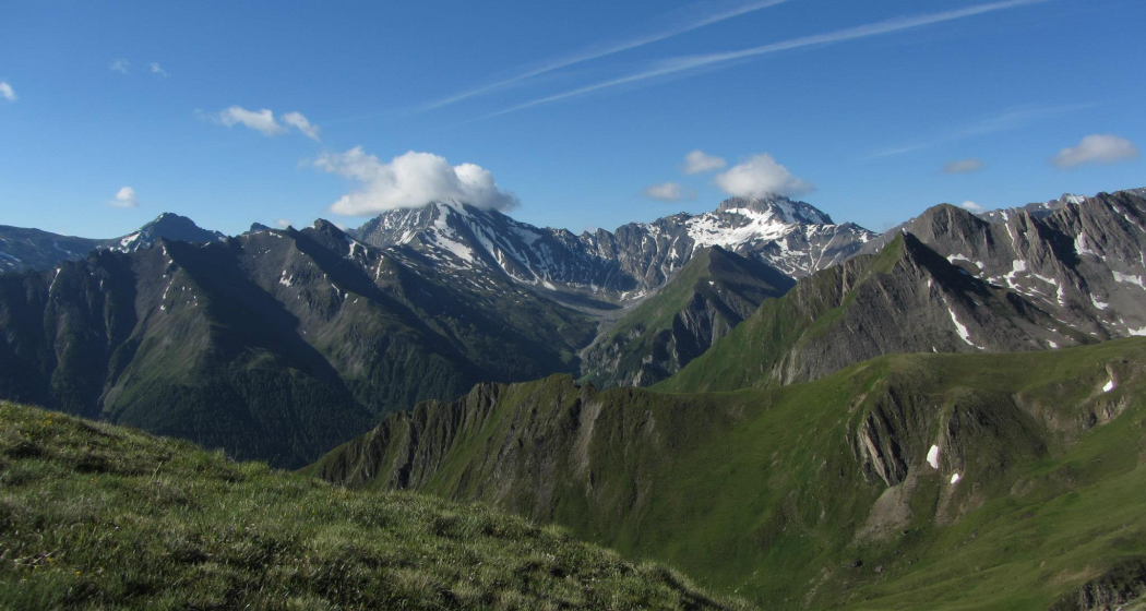 Ausblick vom Alptrider Sattel Richtung Muttler und Stammerspitz Ausblick vom Alptrider Sattel Richtung Muttler und Stammerspitz