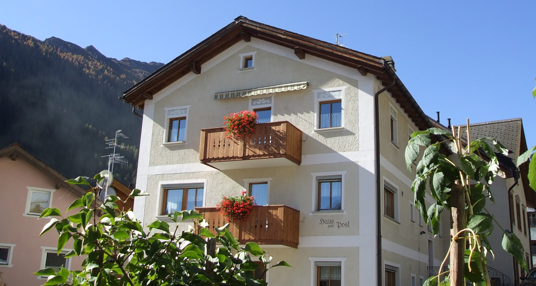 Haus zur Post Samnaun-Compatsch Sommer: Maisonette Wohnung für 4-10 Personen Haus zur Post Samnaun-Compatsch Sommer: Maisonette Wohnung für 4-10 Personen