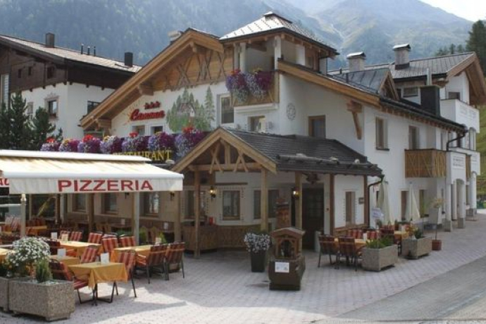 Elektroauto-Ladestation Hotel Camona und Apart Hotel Walserhof (oua_73797550_image)