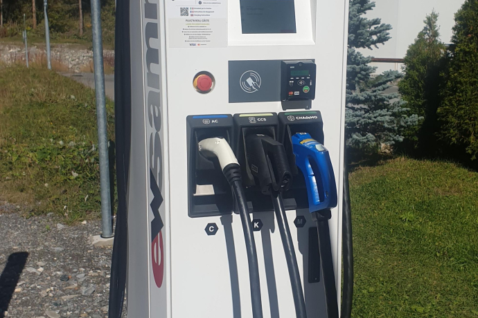 Elektroauto-Ladestation EW Samnaun (oua_74088615_image)