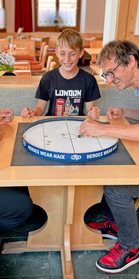 Tischeishockey Tischeishockey