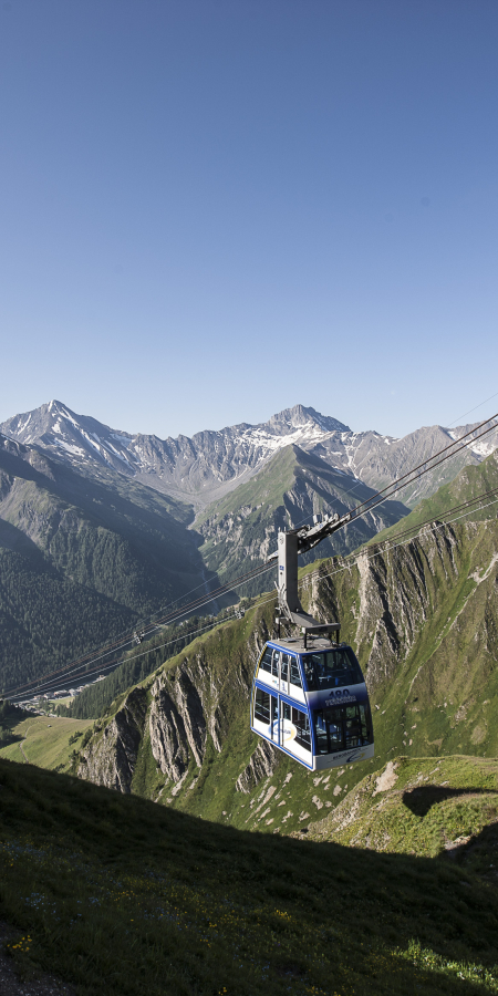 Doppelstockbahn im Wanderparadies Samnaun