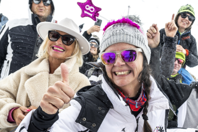 Frühlings-Schneefest in Samnaun im April Frühling Skifahren Silvretta Ski-Arena