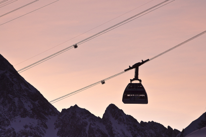 Die Doppelstockseilbahn.