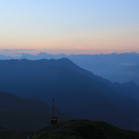 Sonnenaufgang Piz Munschuns Sonnenaufgang Piz Munschuns