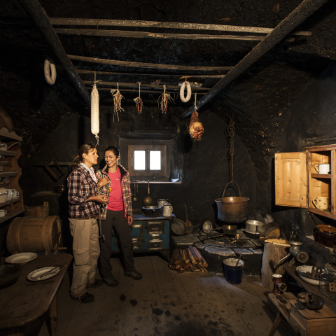 Lernen Sie mehr über die Geschichte Samnauns im Talmuseum