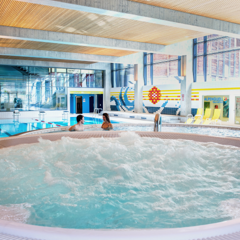 Sprudelbecken im Alpenquell