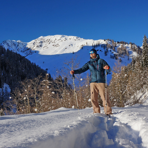Schneeschuhwandern in Samnaun, Schweiz.
