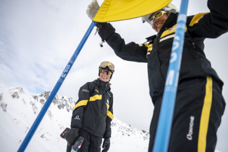 Skilehrerin Jasmin Egli © Mayk Wendt Skilehrerin Jasmin Egli
