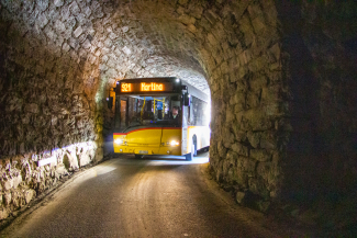 Millimeterarbeit im Tunnel