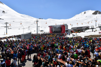 Konzert umgeben von Schnee Konzert umgeben von Schnee