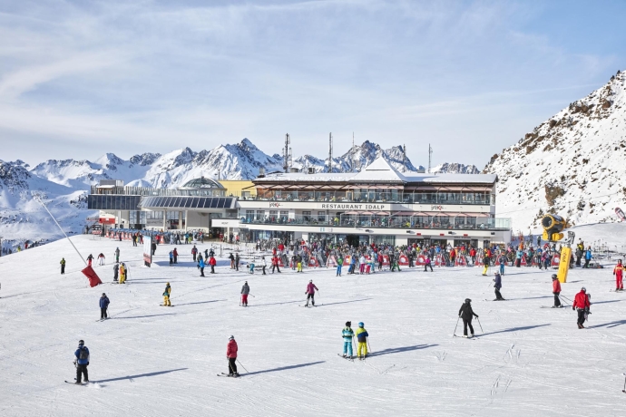 Bergrestaurant Idalp Panorama.