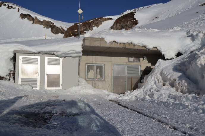 andy-carnot-samnaun-zeblas-arbeitsplatz