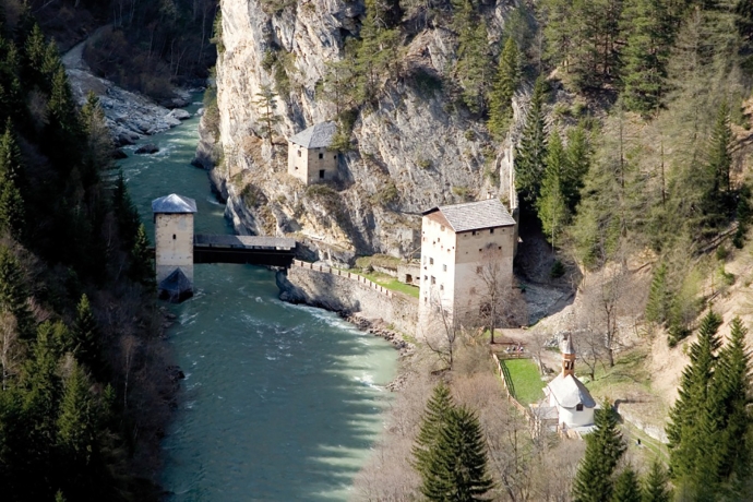 Altfinstermünz bei Vinadi am Inn