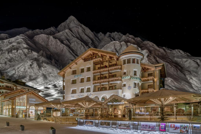 Fondue and raclette in Samnaun: winter delights with cheese enjoyment