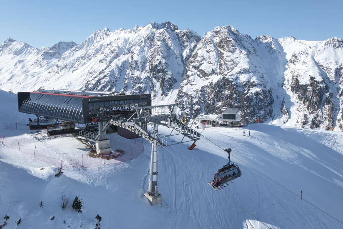 Neue Lifte und Twinliner in SamnaunIschgl Höllbodenbahn C1 und Sassgalunbahn C3 sind neu, 2026 folgen Höllkarbahn C2 und Twinliner-Modernisierung_Bergstation Sassgalun