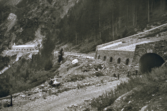 Tunnel
