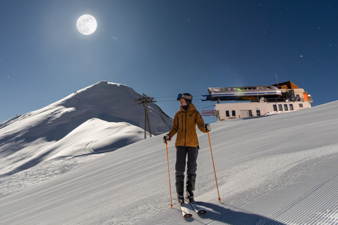 Mondschein Skifahren Vollmond Samnaun Winter Nacht Sterne