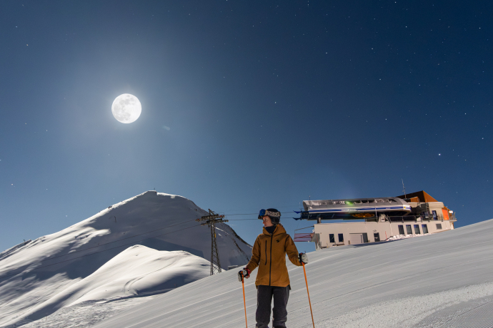 Mondschein Skifahren Vollmond Samnaun Winter Nacht Sterne Nachtskifahren Sternenhimmel
