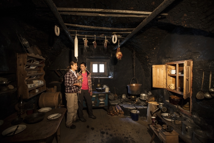 Lernen Sie mehr über die Geschichte Samnauns im Talmuseum