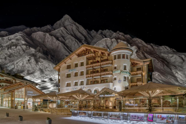 Fondue and raclette in Samnaun: winter delights with cheese enjoyment